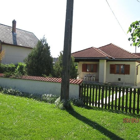 Ferienwohnung Fenyves Vendeghaz Balatonfenyves Exterior foto