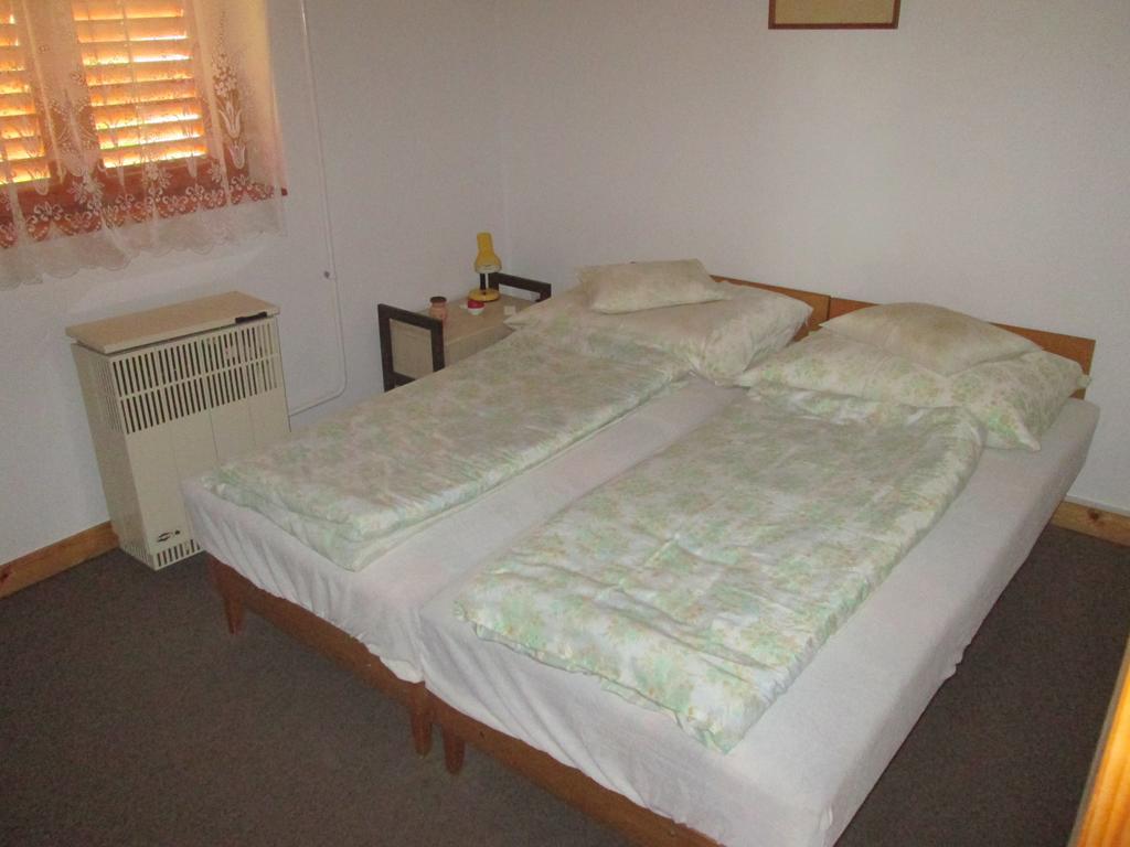 Ferienwohnung Fenyves Vendeghaz Balatonfenyves Exterior foto