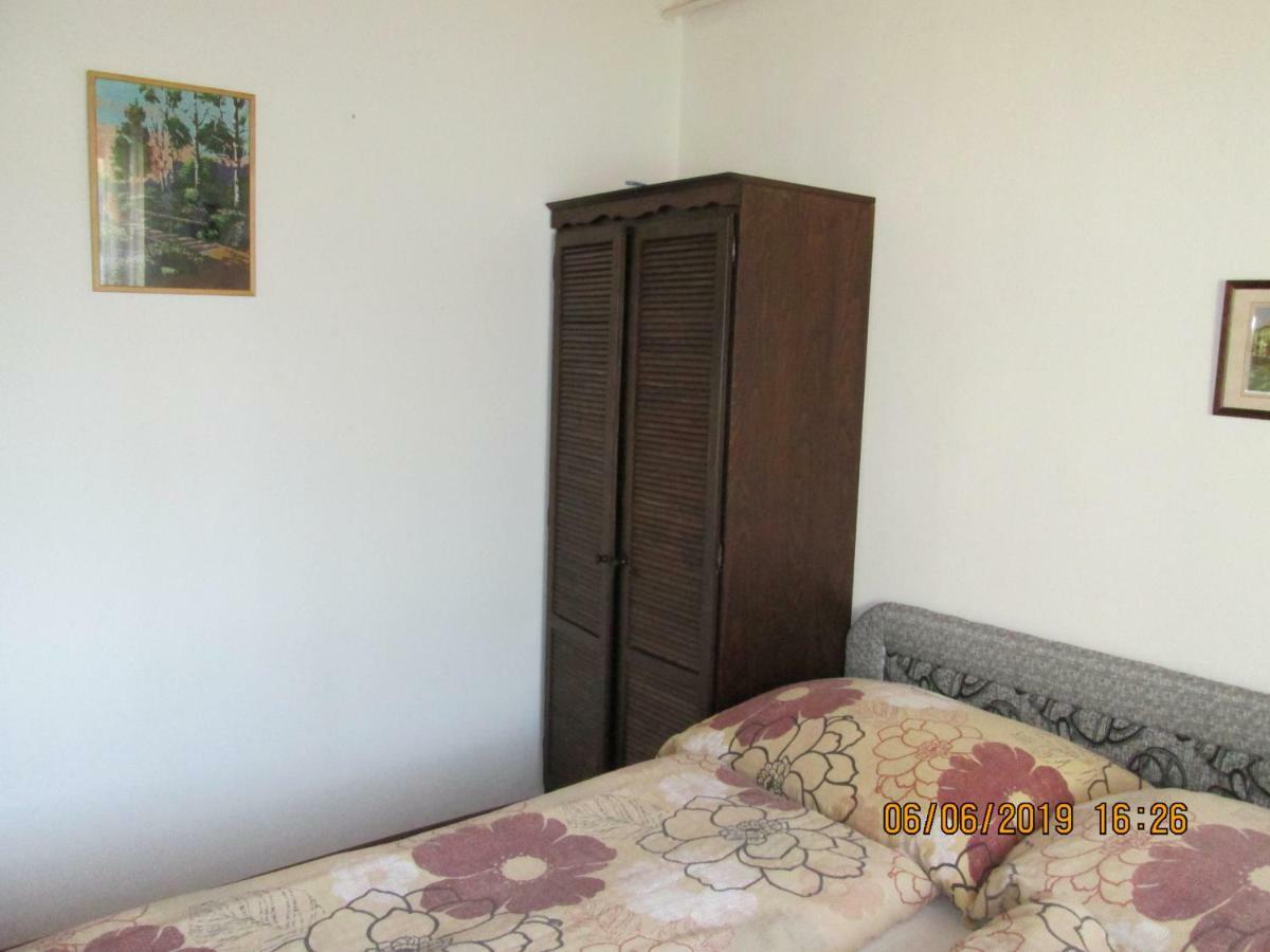 Ferienwohnung Fenyves Vendeghaz Balatonfenyves Exterior foto