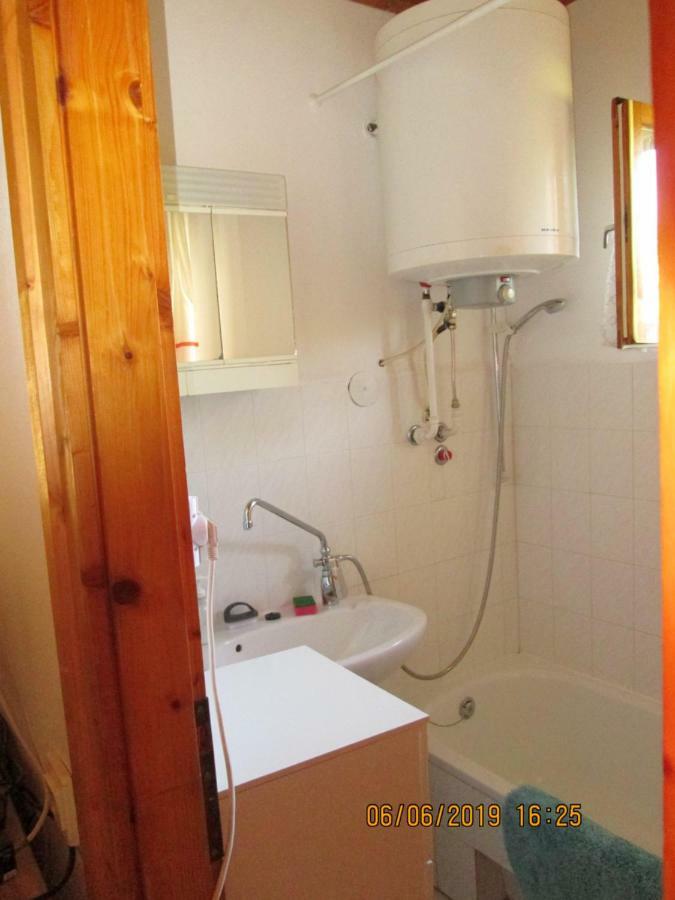 Ferienwohnung Fenyves Vendeghaz Balatonfenyves Exterior foto