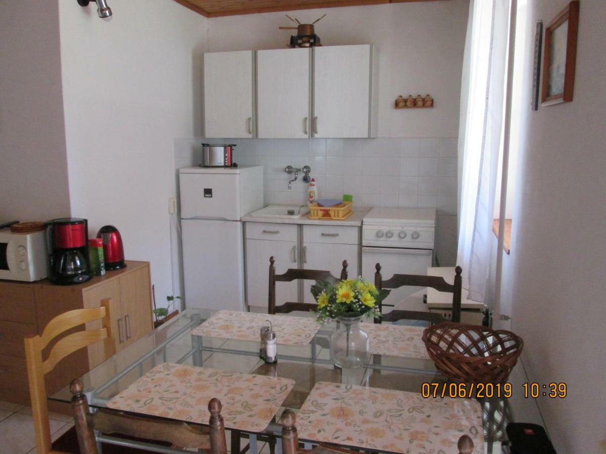 Ferienwohnung Fenyves Vendeghaz Balatonfenyves Exterior foto