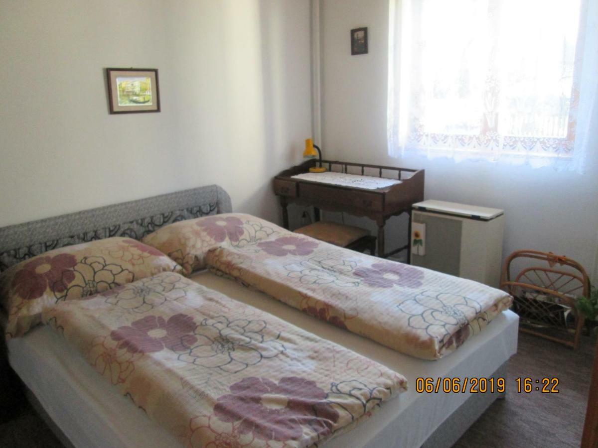 Ferienwohnung Fenyves Vendeghaz Balatonfenyves Exterior foto