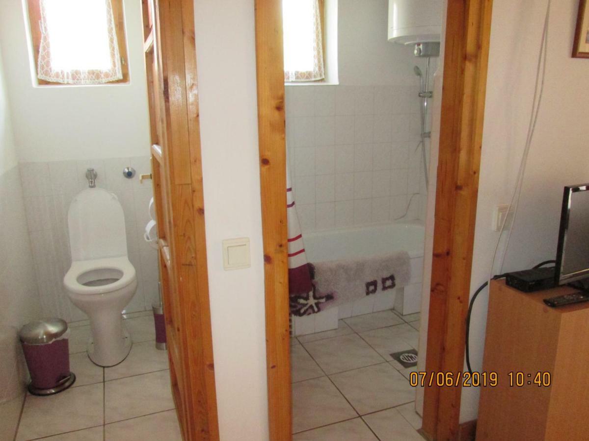 Ferienwohnung Fenyves Vendeghaz Balatonfenyves Exterior foto